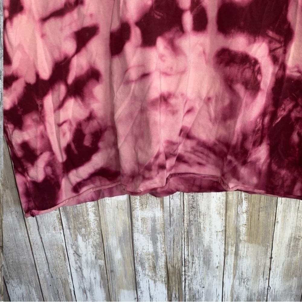 American Eagle Pink Dye Muscle Tee - Picture 3 of 5
